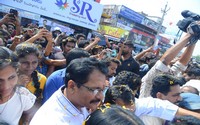 Prati Roju Pandage Movie Bus Tour Photos